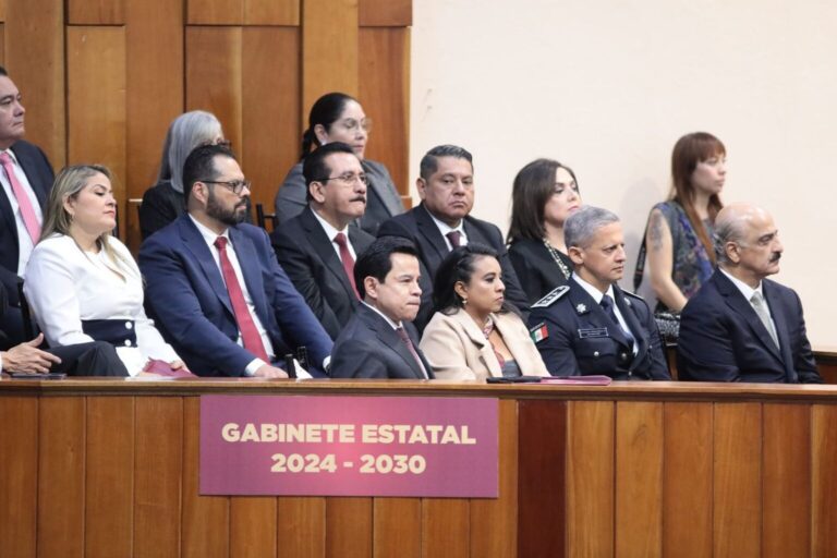 Rinde protesta Valentín Herrera Alarcón como secretario de Salud en Veracruz
