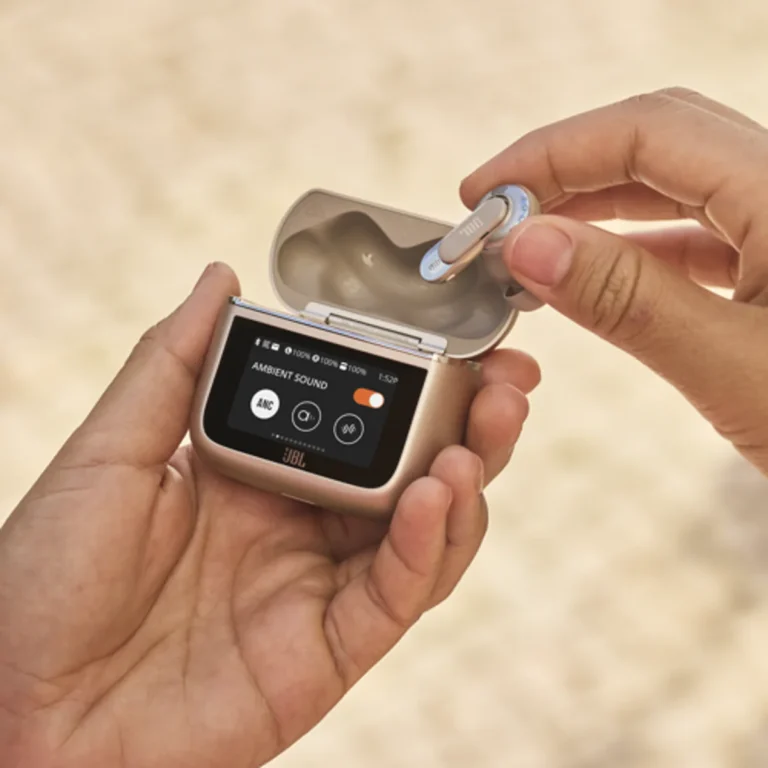 JBL presenta Tour PRO 3: Los audífonos más inteligentes