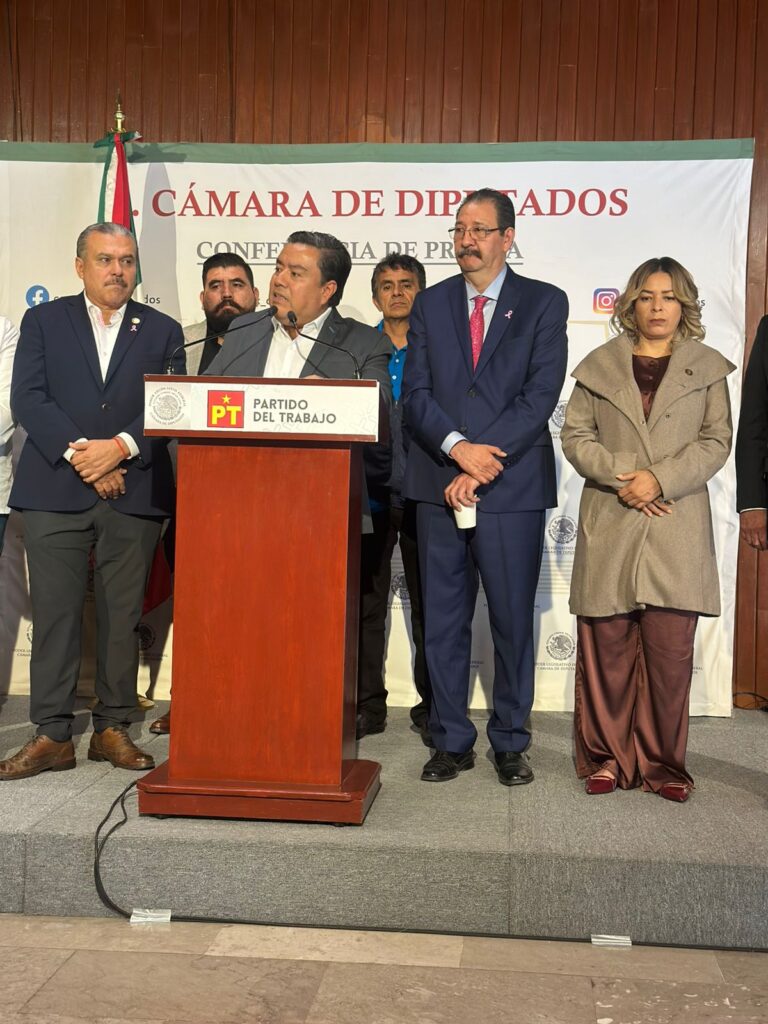 Disidencia petrolera desconoce a Ricardo Aldana como líder del STPRM