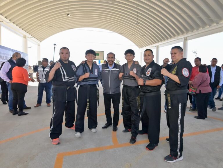 CONTINÚA PEDRO RODRÍGUEZ CONSTRUYENDO ESPACIOS RECREATIVOS DIGNOS Y FUNCIONALES PARA LAS FAMILIAS ATIZAPENSES; ENTREGA ARCOTECHO EN CANCHA DEPORTIVA DE LAS PEÑITAS