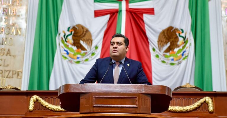 “Prohibir desalojos es legalizar el despojo”: Diego Garrido