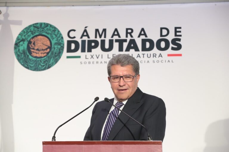 Ricardo Monreal impulsa frente común de respaldo a las políticas públicas de la presidenta, a migrantes y a favor del país