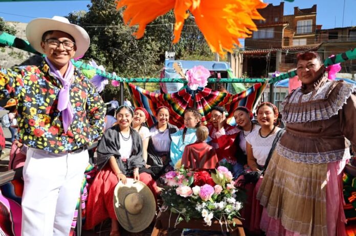 Huixquilucan se llena de color y tradición con el Primer Carnaval Cultural 2025