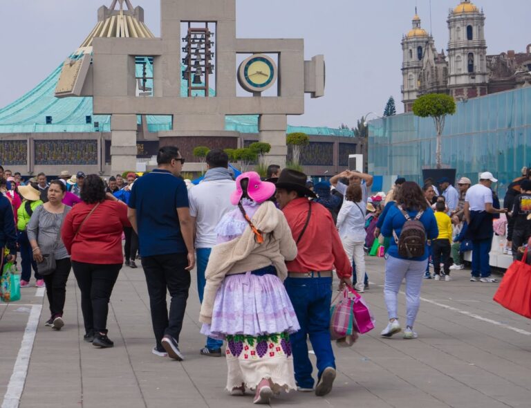 Operativo en la Gustavo A. Madero recibe a más de 102 mil peregrinos rumbo a la Basílica de Guadalupe
