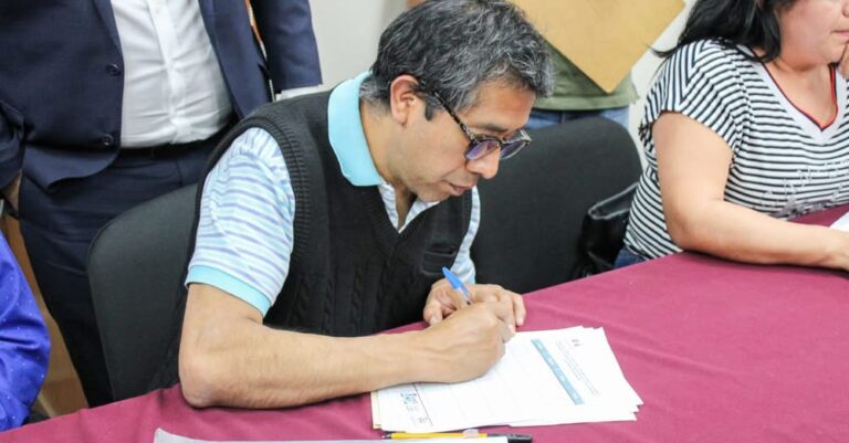 Iztacalco firma acuerdo histórico para modernizar y fortalecer mercados públicos