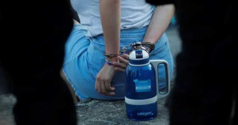 Detienen a mujer vinculada con la muerte del periodista mexicano Adán Manzano