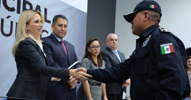 Huixquilucan consolida una policía confiable con certificación del 100%