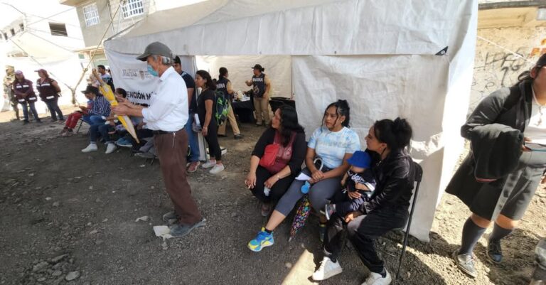 Jornada de Salud en La Laguna Chiconautla: Habitantes Reciben Más de 30 Servicios Gratuitos