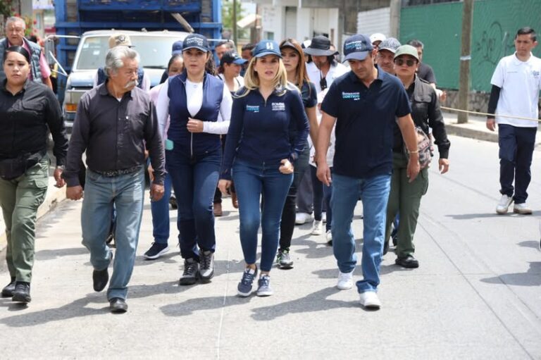 “Seguiremos 24/7 al pendiente de ustedes”: Romina Contreras