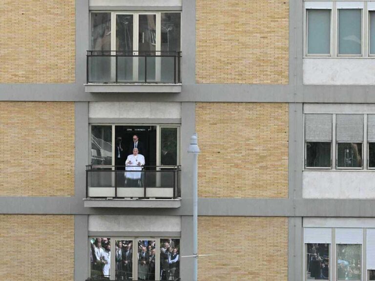 Este fue el mensaje del Papa Francisco tras ser dado de alta