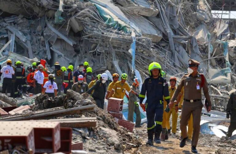 Terremoto en Myanmar y Tailandia deja impactantes imágenes; hay varios muertos