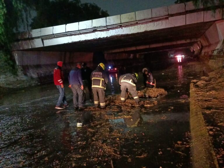 🔴 Lluvia atípica moviliza a servicios de emergencia en Cuautitlán Izcalli; saldo blanco y atención inmediata a zonas afectadas
