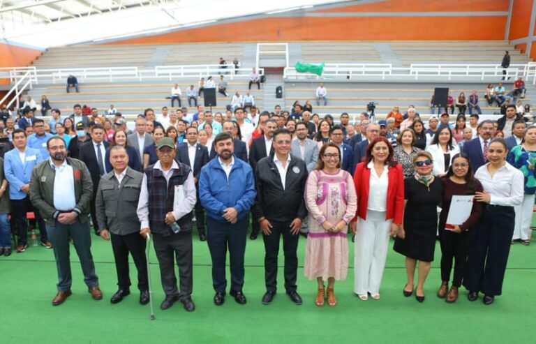 Ecatepec Avanza en la Regularización de Viviendas: Azucena Cisneros