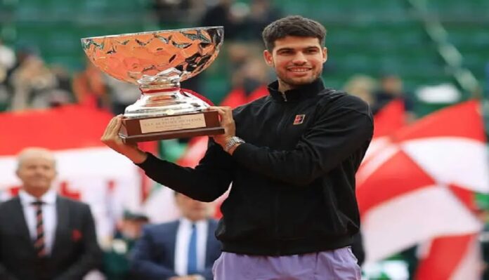 Carlos Alcaraz conquista su primer torneo de Montecarlo