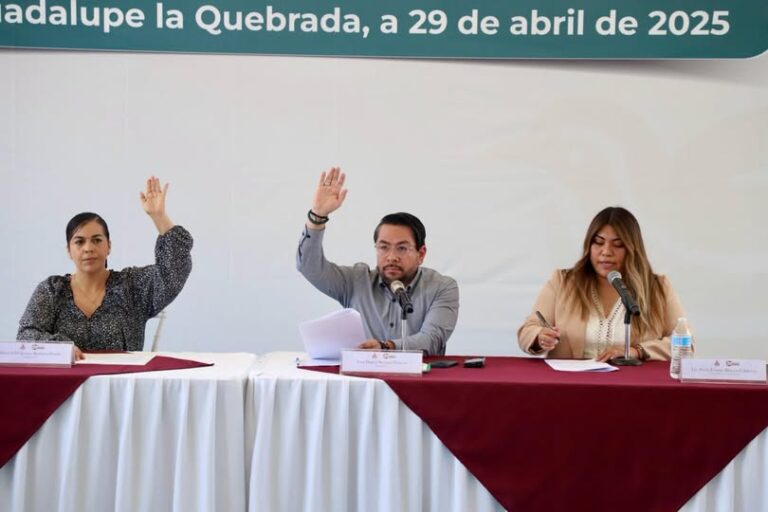 Vecinos de La Quebrada Exigen Atención Urgente del Gobierno en Sesión Abierta del Cabildo