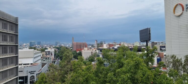 Conagua prevé rachas de viento y temperaturas de hasta 28 grados