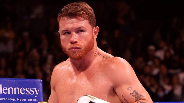‘Canelo’ firma para marca de lujo
