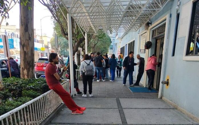 A tres meses del conflicto en el Sanatorio Trinidad, trabajadores buscan justicia