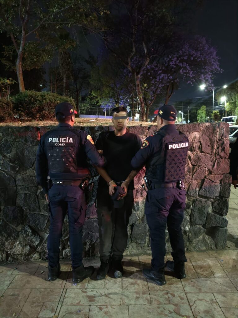 Detienen a Presunto Narcomenudista en Álvaro Obregón