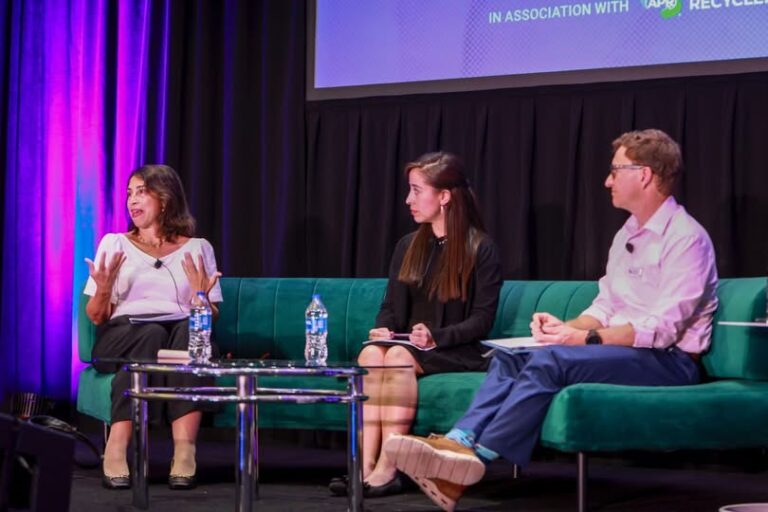 El arte de disfrutar con estilo y sentido. Diseñar para reciclar ECOCE y APR se unen