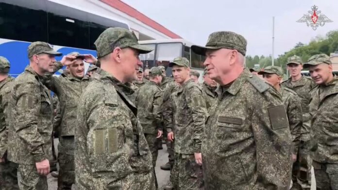 Rusia y Ucrania completan el mayor intercambio de prisioneros; suman mil de cada bando