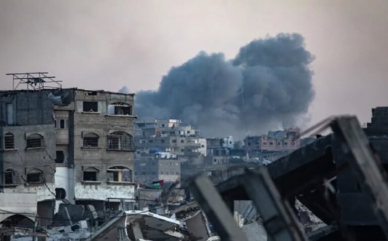 Más de 100 muertos en nuevos bombardeos israelíes en Gaza