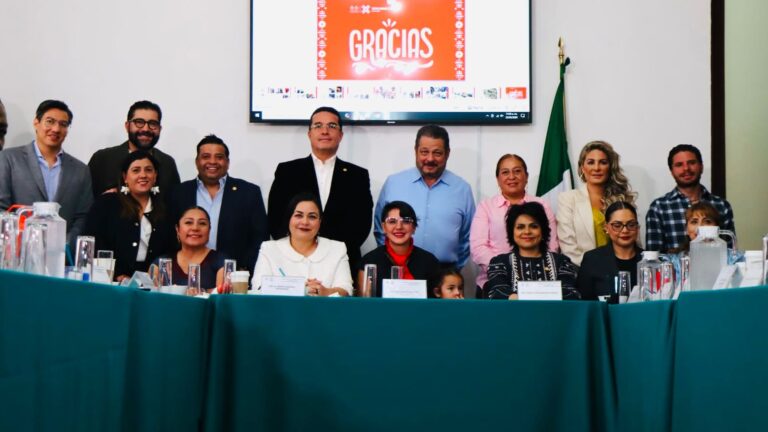 No venimos a negociar con los de siempre, venimos a abrir camino para los que nunca fueron escuchados: Circe Camacho