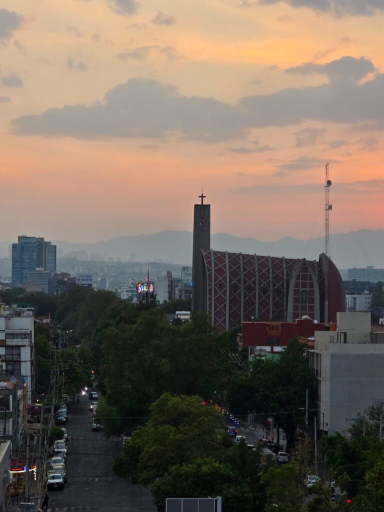 Activan Alerta Amarilla por lluvias fuertes y posible granizo en 10 alcaldías de CDMX