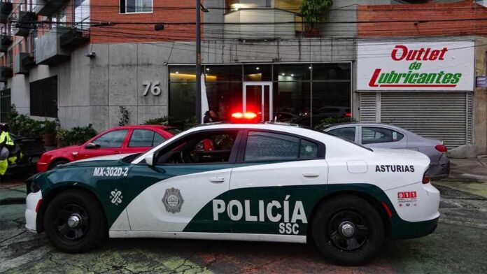 Detienen a #SalvadorN, acusado de secuestrar a #priscilasand, su esposa, durante 2 años https://reflexion24informativo.com.mx/detienen-a-salvador-n-acusado-de-secuestrar-a-priscila-sand-su-esposa-durante-2-anos/ #fgjcmdx #argentina