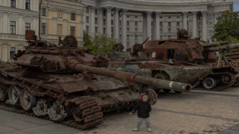 Rusia condiciona negociaciones con Ucrania a canje de 2 mil prisioneros