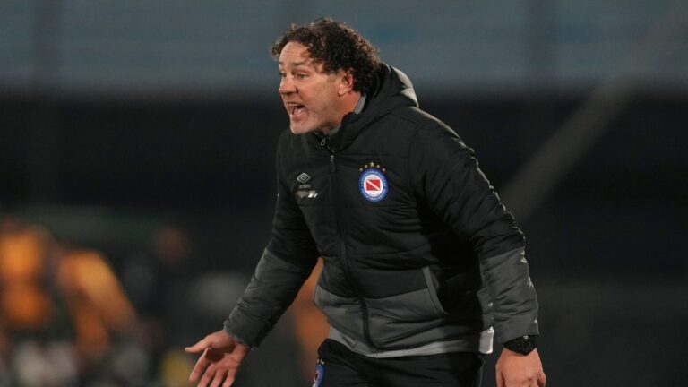 Chivas tiene nuevo ténico! Guadalajara hace oficial la llegada de Gabriel Milito