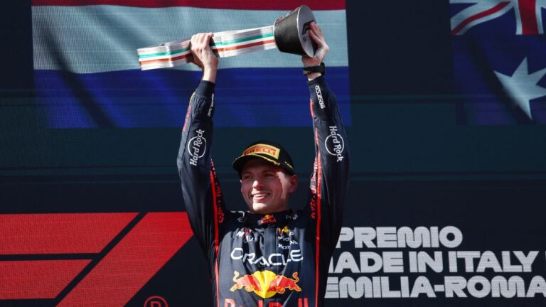Max Verstappen remonta y conquista el GP de Emilia Romagna en la carrera 400 de Red Bull