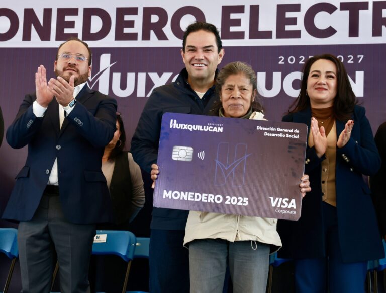 Gobernar con compromiso y visión cambia vidas: Romina Contreras