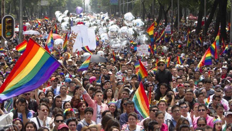 Claudia Sheinbaum conmemora Día Internacional del Orgullo LGBTTTIQ+