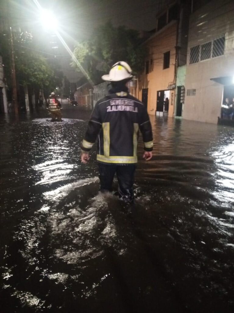 Lluvias causan estragos en Tlalnepantla: 100 viviendas afectadas y más de 29 rescates realizados
