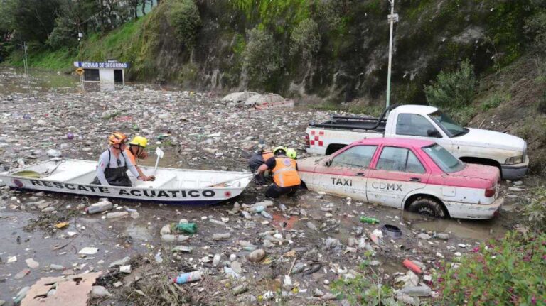 Tras taponamiento en presa Río Mixcoac, Álvaro Obregón realiza labores de rescate y mitigación de riesgos