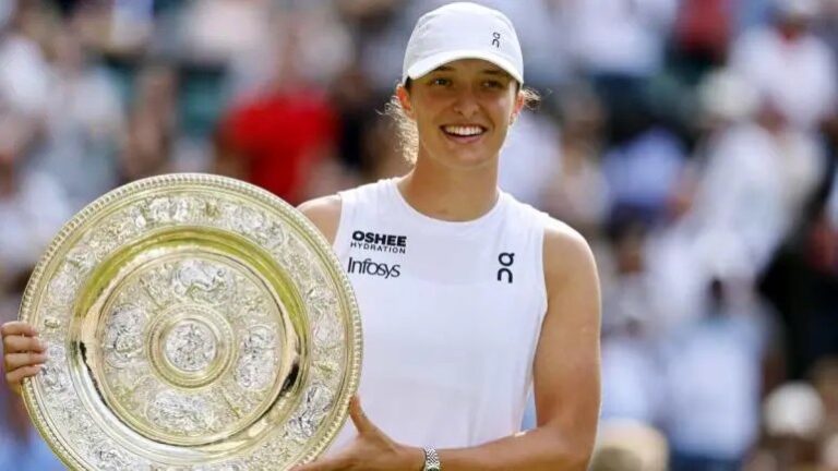 Swiatek se corona por primera vez en Wimbledon