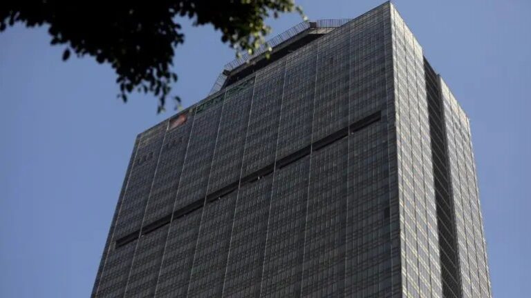 Sube deuda de Pemex con proveedores 6.4% en el segundo trimestre