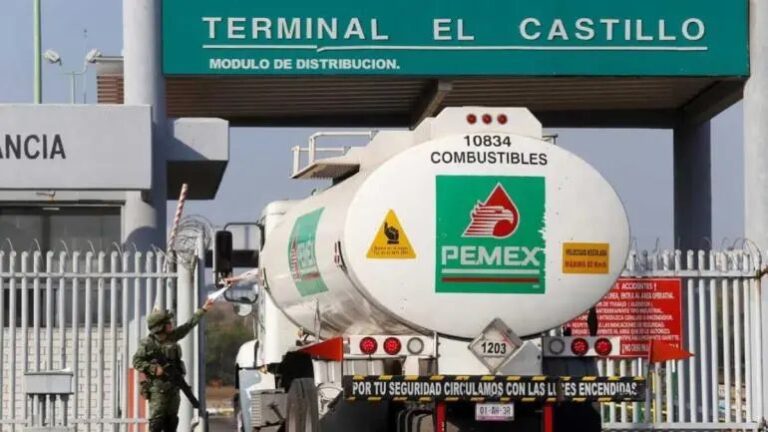 Existencia de MiPymes peligra por deudas de Pemex, alerta Coparmex