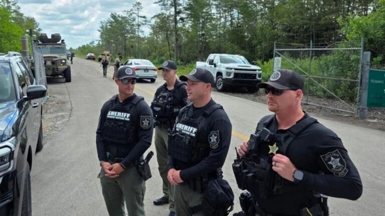 Gobierno de EU identifica fallas en programa de visas para niños migrantes; halla registros ligados a pandillas