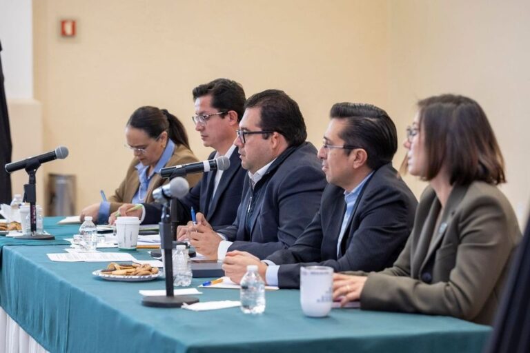 El pensamiento económico no avanza al ritmo de la inteligencia artificial: Javier Mendoza Solís