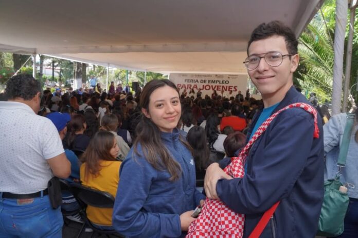 Feria de Empleo en Tlalnepantla conecta a jóvenes con oportunidades laborales y de desarrollo