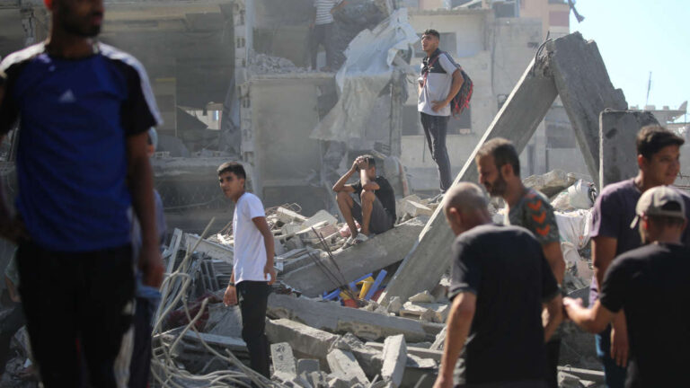 Israel y Hamás comenzarán negociaciones para ponerle un alto al fuego en Gaza