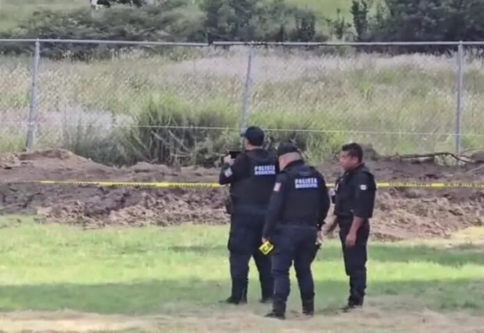 Hallan cráneo y restos humanos en Escuela Secundaria Técnica