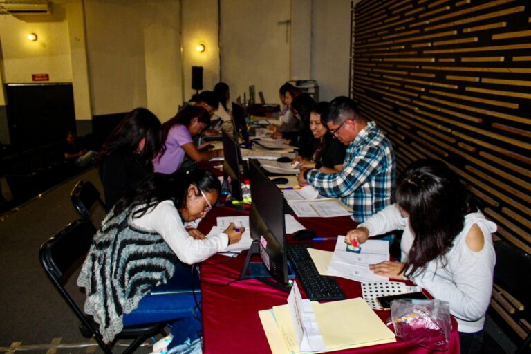Inicia validación de documentos para nuevo ingreso en la Universidad Rosario Castellanos de Naucalpan