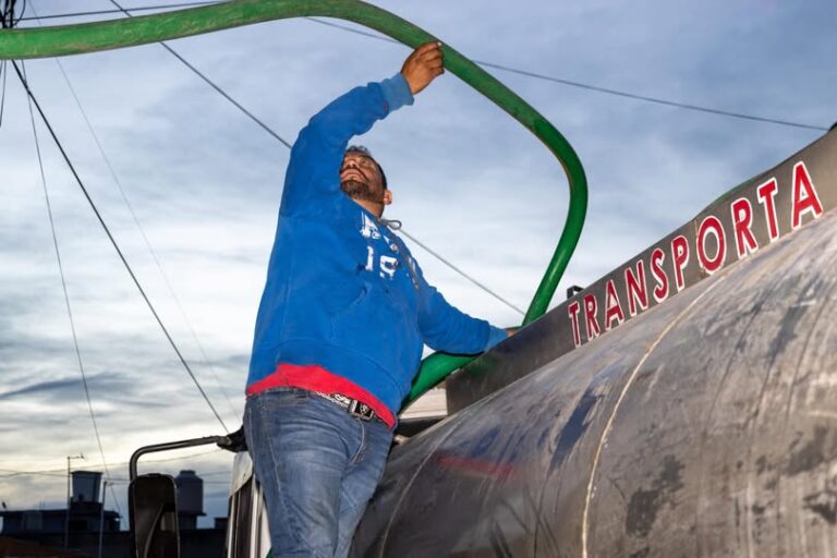 Se restablece suministro de agua en colonias afectadas por bajo caudal del tanque Tlalnemex