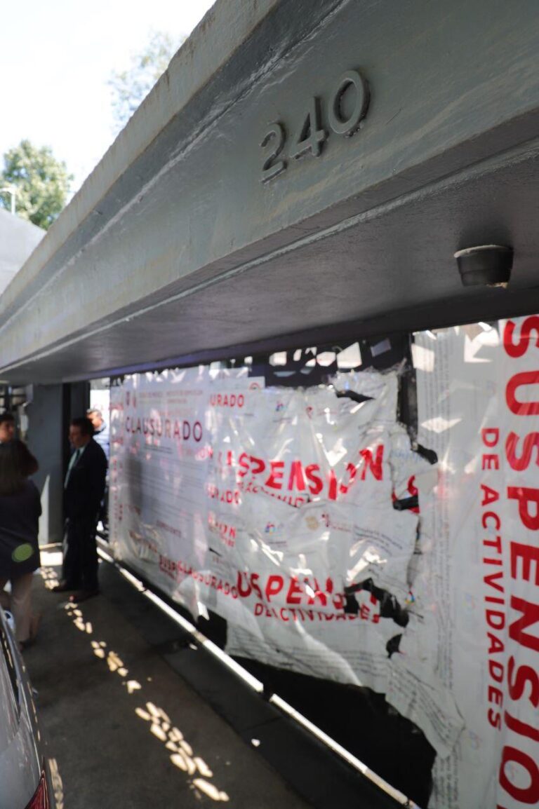 Clausuran inmueble en Jardines del Pedregal por operar como plaza comercial sin autorización