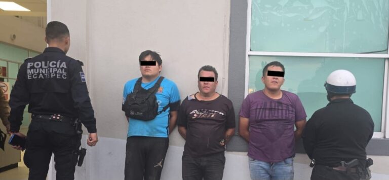 Detienen a tres agresores de trabajadores municipales tras choque vial en Ecatepec