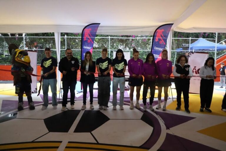 Reinauguran la “Cancha Salvatierra” en Álvaro Obregón con apoyo de Comex, Club América y Barcelona Femenil