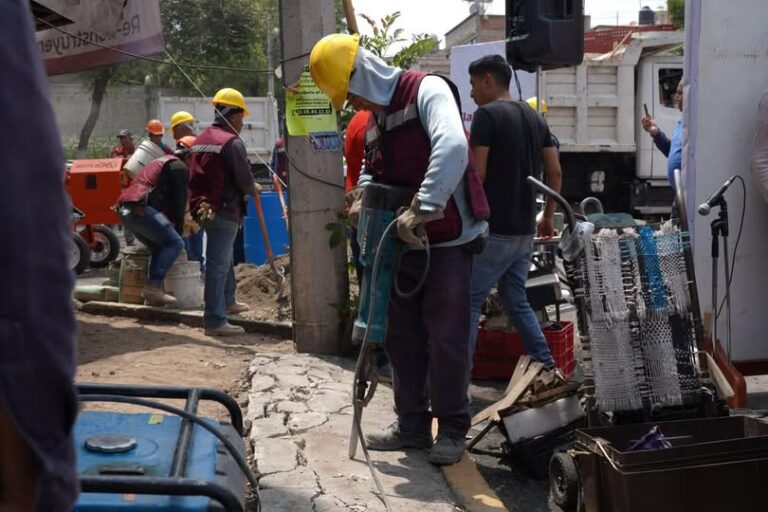 Reconstruiremos banquetas firmes, seguras e inclusivas para los peatones de Tlalnepantla: Raciel Pérez Cruz